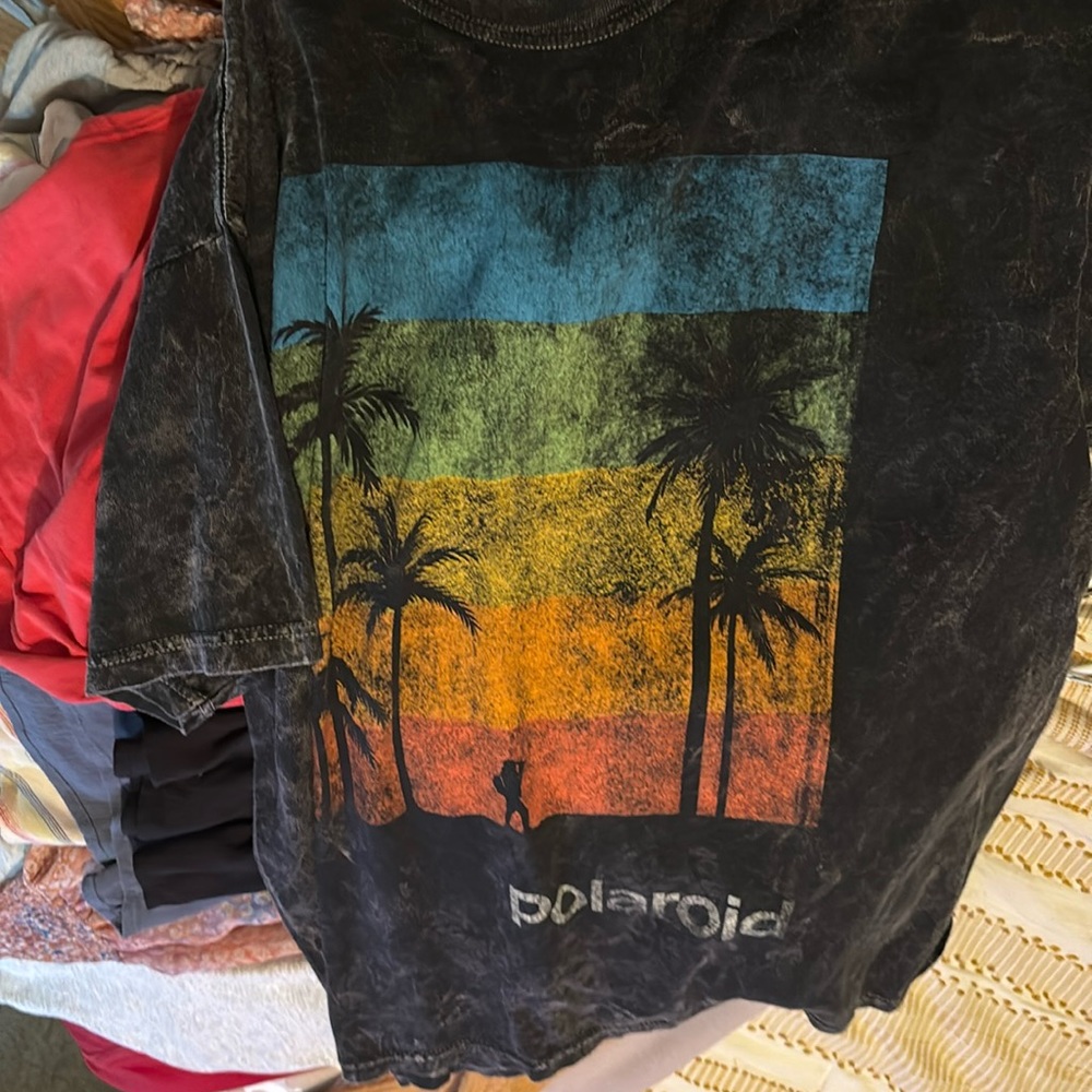 Polaroid tee shirt